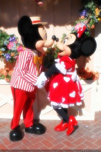 0284_Mickey_Minnie_Valentines_February_11_2013