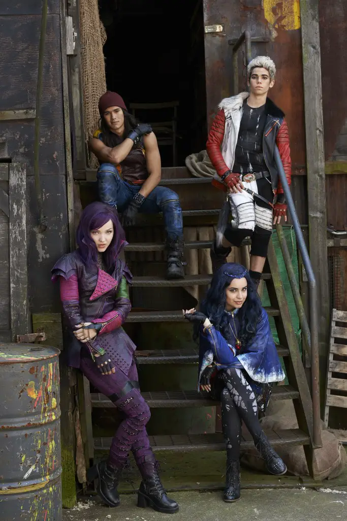 DOVE CAMERON, BOOBOO STEWART, SOFIA CARSON, CAMERON BOYCE