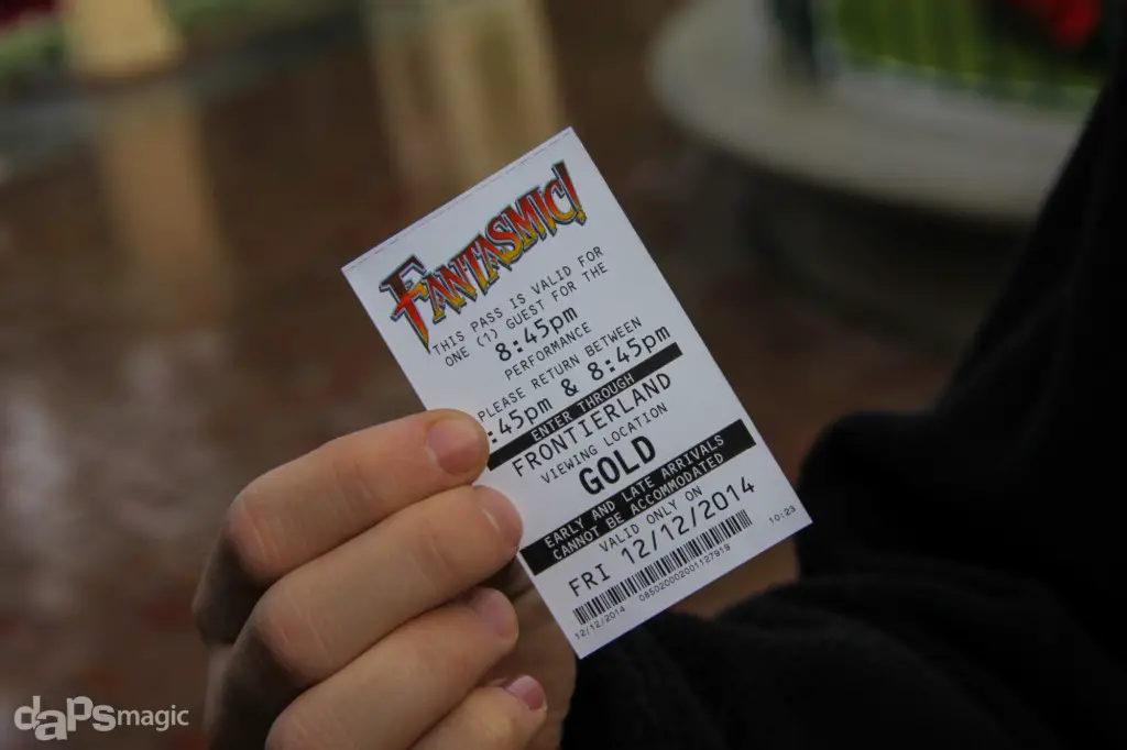 Disneyland's Fantasmic! Fastpass - Gold Section