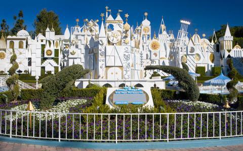 Image_its-a-small-world-DLR1