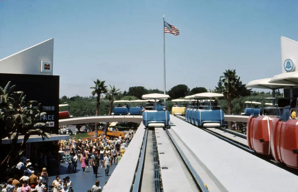 peoplemover.jpg