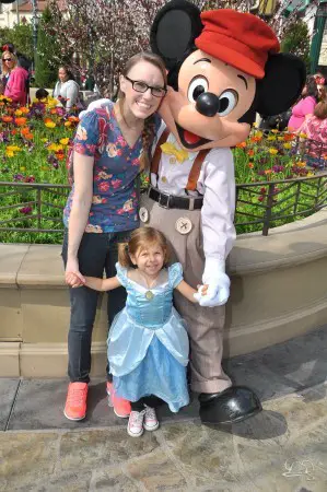 10 Tips for Taking at Toddler to Disneyland