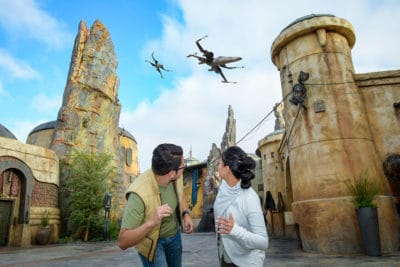 Get Out of This World Shots From Disney PhotoPass at Star Wars: Galaxy’s Edge in Walt Disney World